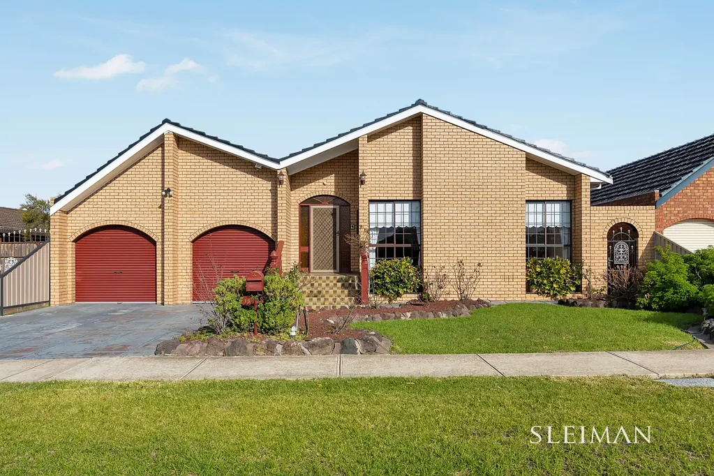 15 Lady Nelson Way, Keilor Downs, VIC 3038