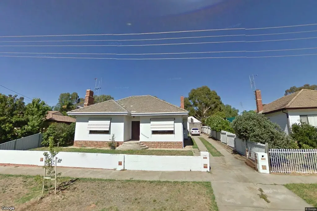 8 Hunter Street, Golden Square, VIC 3555