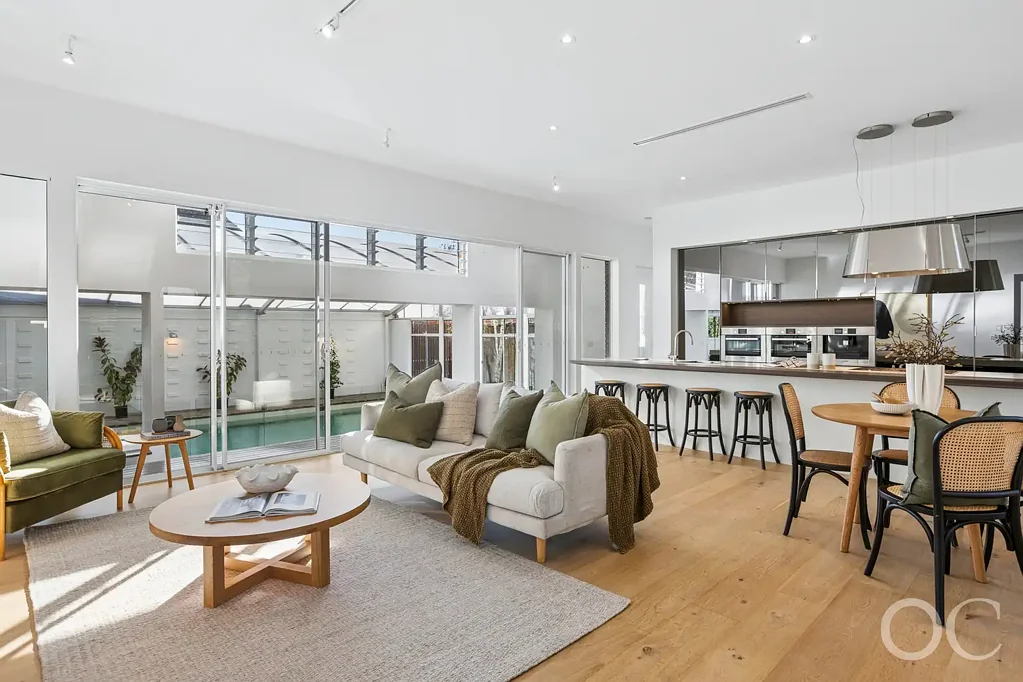 Glenunga 4chambre Open the Door to an Architectural Statement with Glenunga International in Sight