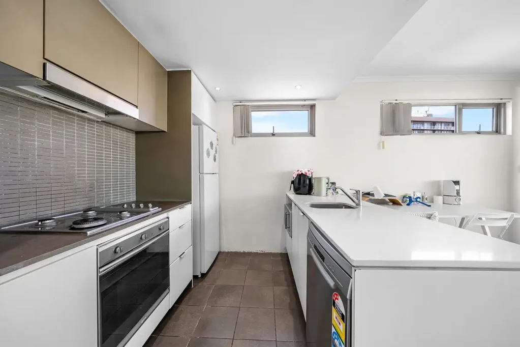 Zetland 1 Bedroom Stylish One-Bedroom Apartment with Spacious Layout & Large Balcony
