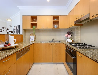 221/414 Pacific Highway, Lindfield, Upper North Shore, 2 rūma, 2 rūma horoi, Apartment