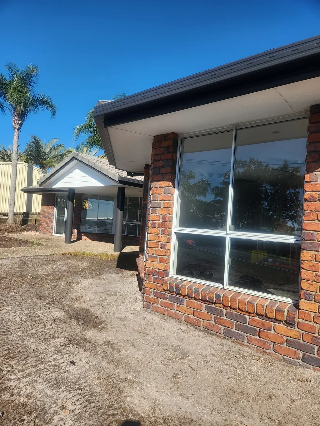 FOR RENT - EXECUTIVE 4-BEDROOM HOME WITH STUNNING VIEWS