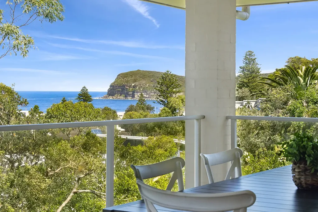 14 Fiesta Crescent, Copacabana, NSW 2251