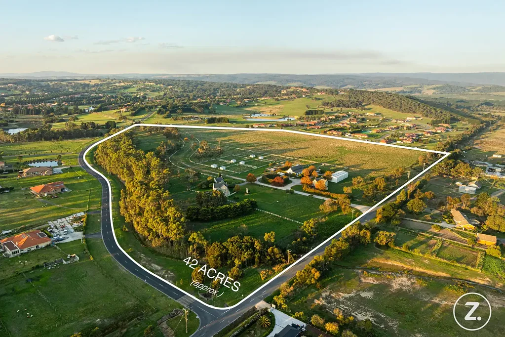 Wallan 7chambre Grand 43-Acre Estate with Dual Residences and Exceptional Future Potential