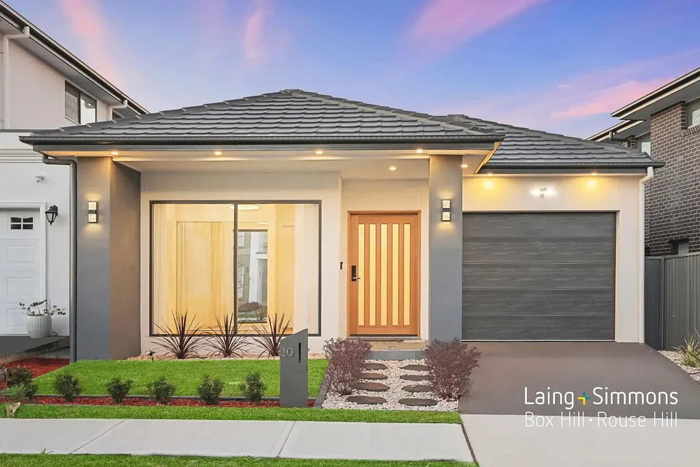 Marsden Park 4 Bedroom Sheer Elegance | Designer Finishes Throughout!