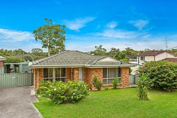 14 Churchill Crescent, Windermere Park