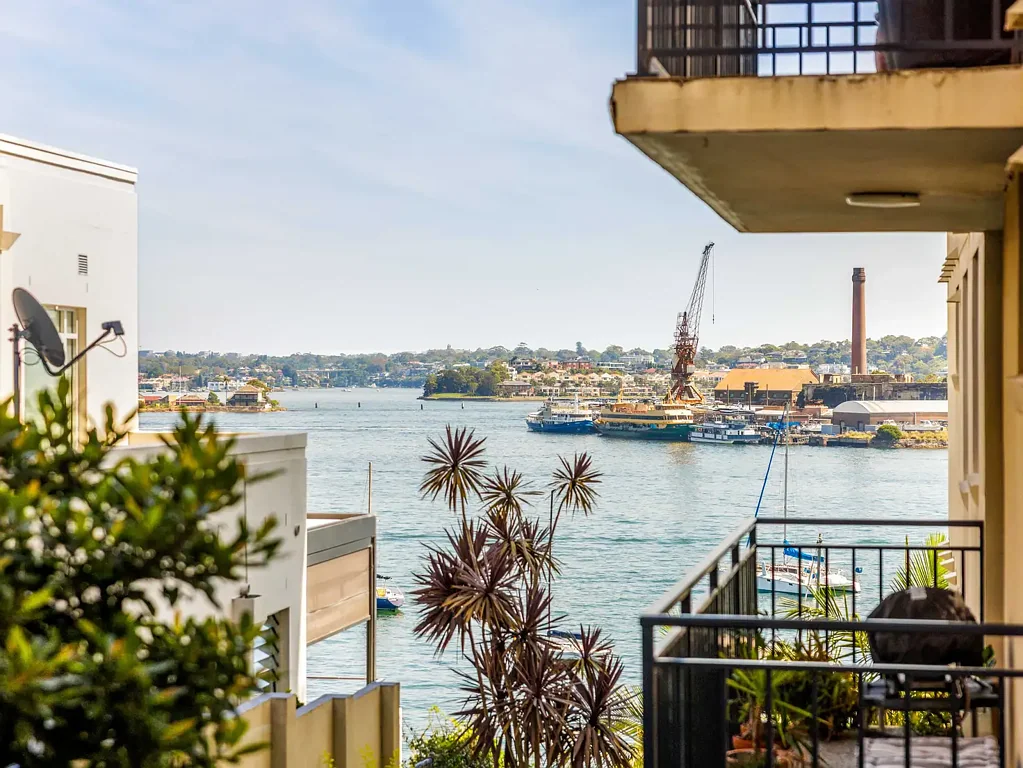 Balmain 3 Bedroom Waterfront lifestyle / harbour views / village convenience