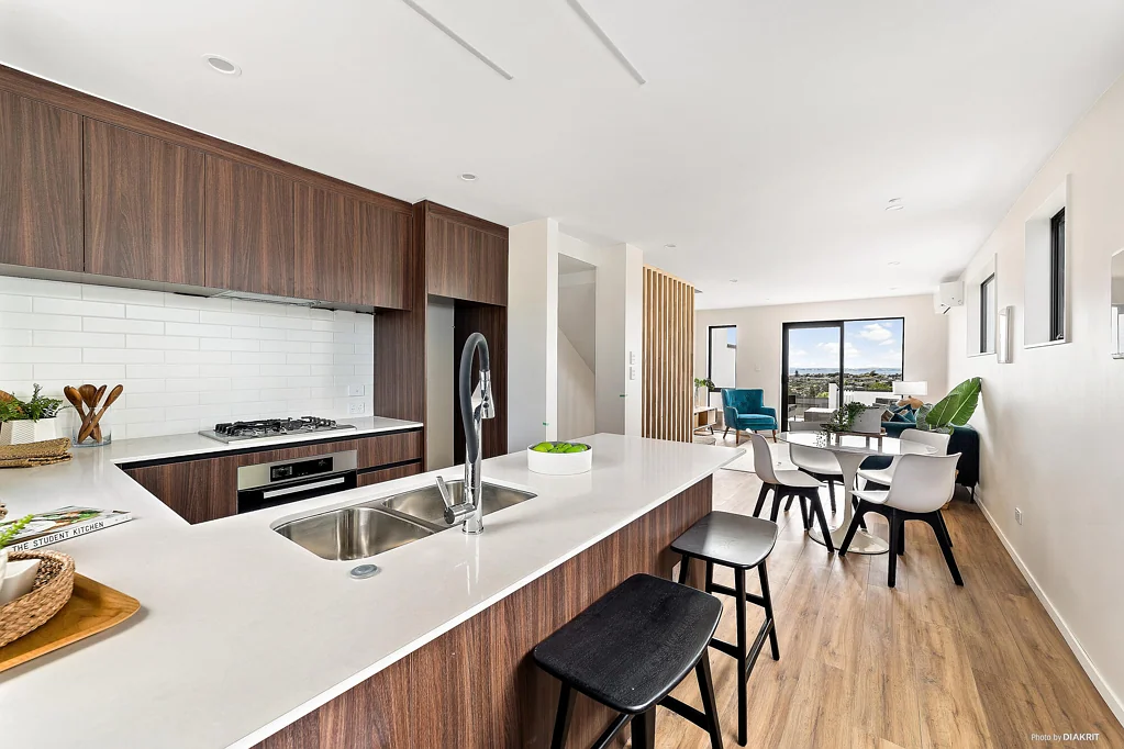 1/735 East Coast Road, Browns Bay, North Shore City, Auckland