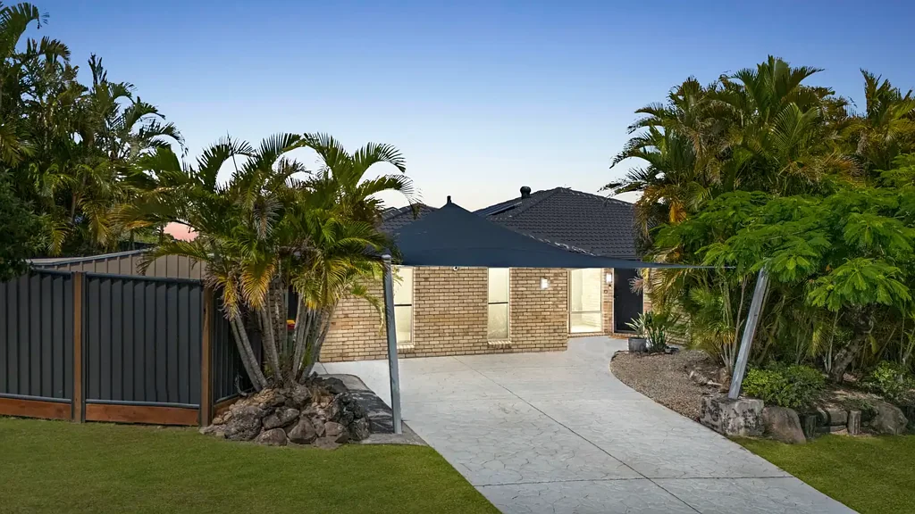 14 Antipodes Close, Pacific Pines, QLD 4211