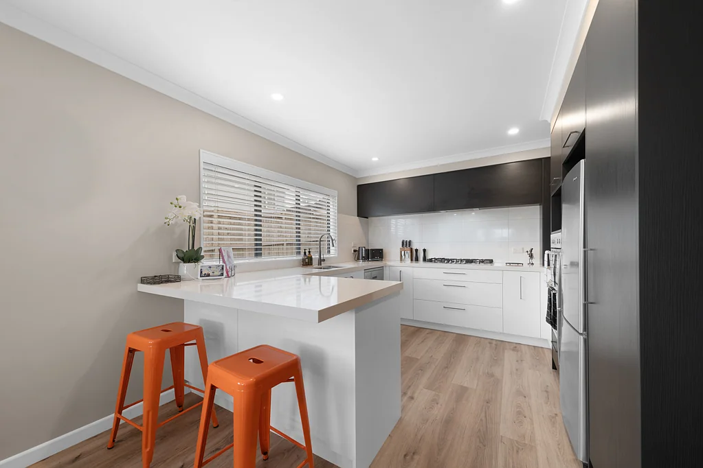 Howick 5房  Rare Find: In Prime Howick Location!