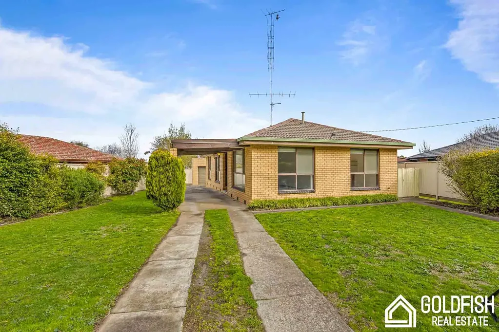 This charming residence provides luxury & comfort at the same time.  Right Opposite parks, near school, public transport & supermarkets.