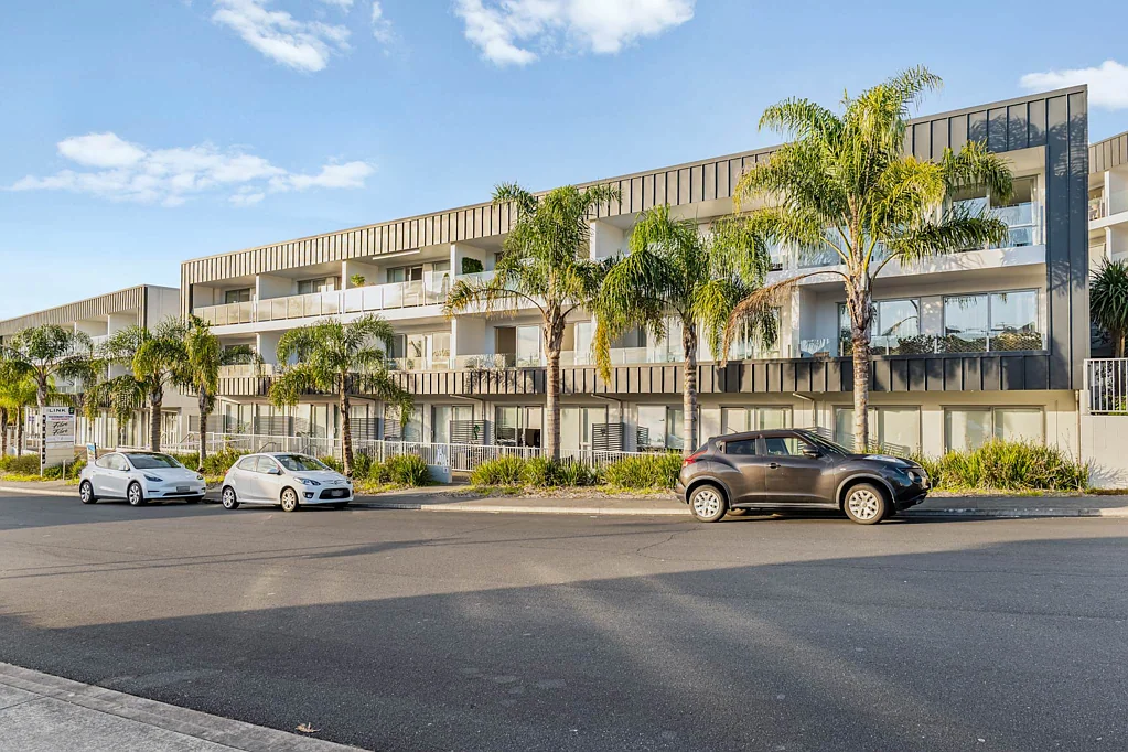 Stanmore Bay 2房  "Priced Right, Priced to Sell"