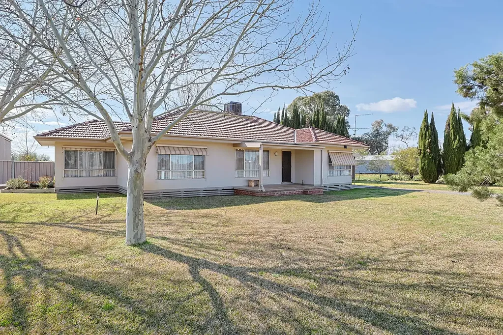 125 Sunnycliffs Crescent, Red Cliffs, VIC 3496