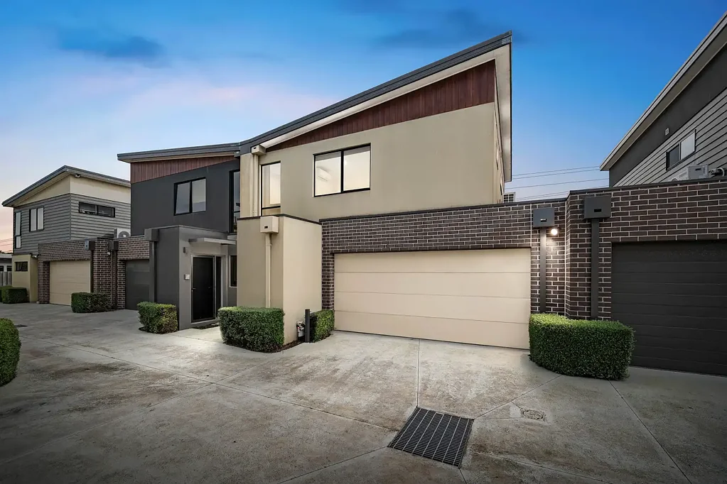 Capel Sound 3 Bedroom Stylish Coastal Living Just Moments from the Bay