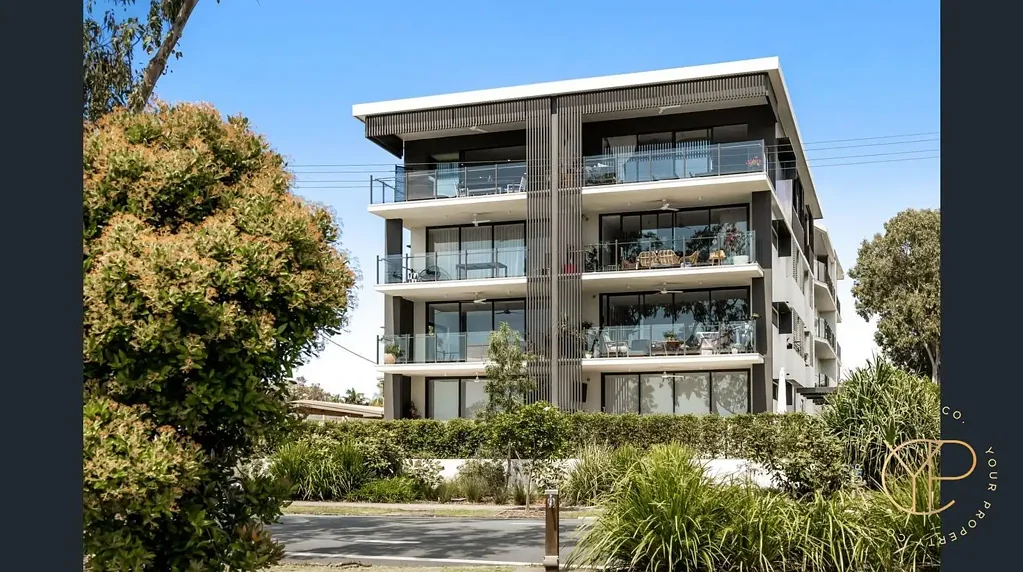 Fully Furnished Apartment with Maroochy River Views – Central Maroochydore