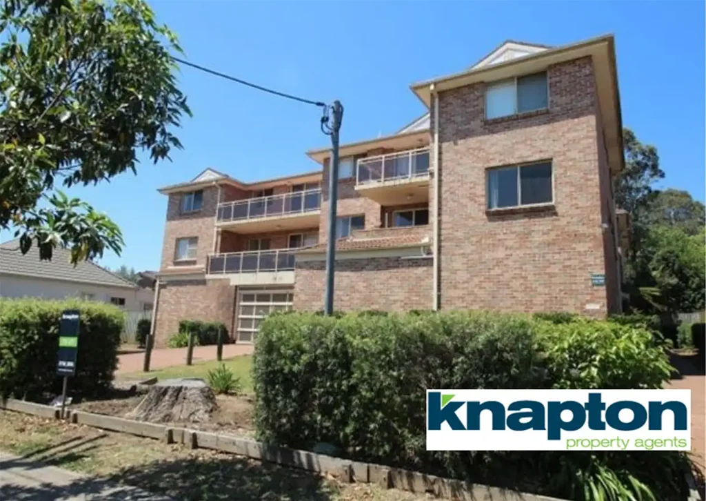 LOCK UP GARAGE - TOP FLOOR 2 BEDROOM UNIT