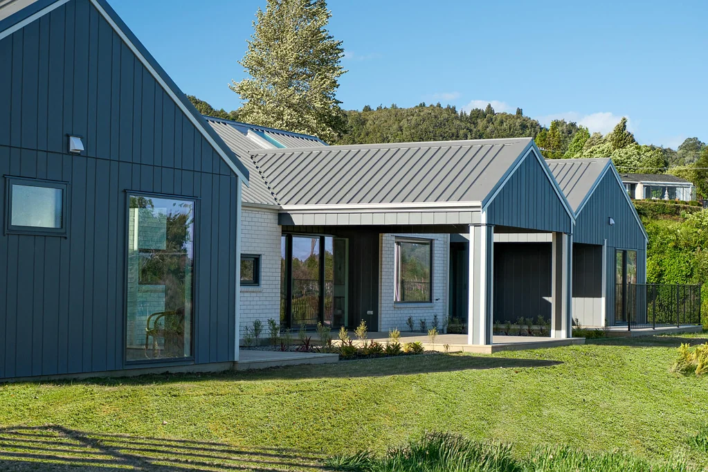 Hamurana 4房  Privacy meets Lake Views - Designed for Connection
