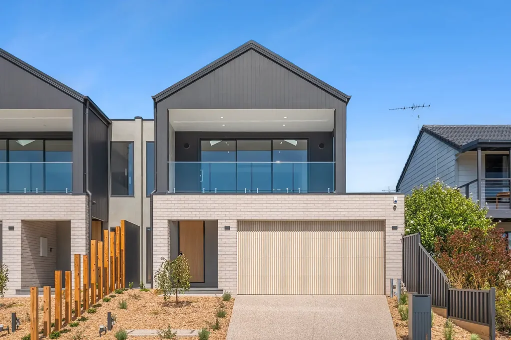 Portarlington 3 Slaapkamer High-End Design Meets Iconic Bay Vistas