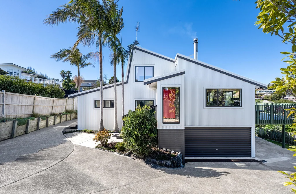 Mellons Bay 4房  Better Than New, Walk To Macleans