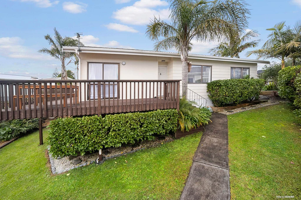 Glen Eden 3部屋 FIRST HOME BUYING AT ITS FINEST!