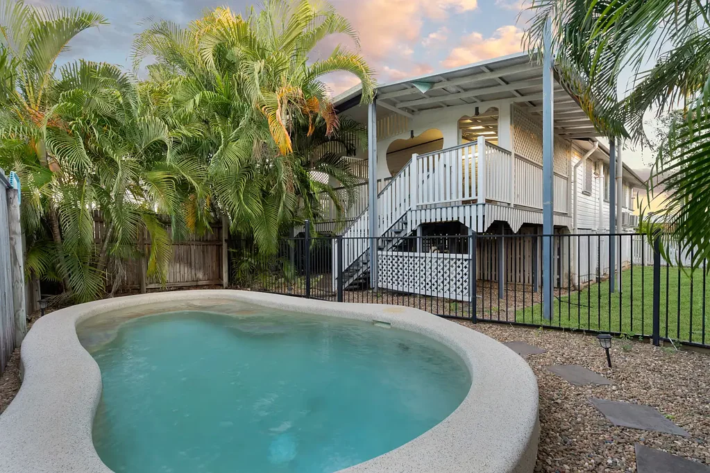 25 Mary Street, West End, QLD 4810