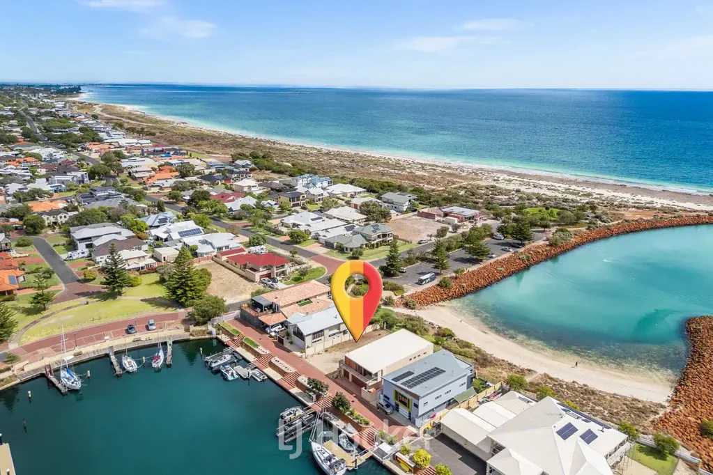 Geographe UNIQUE BEACH FRONT AND CANAL FRONT PROPERTY!