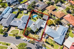 24 KURRAJONG DRIVE, Altona Meadows