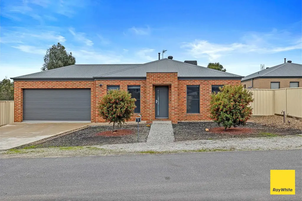 Spacious 3-Bedroom Family Home!