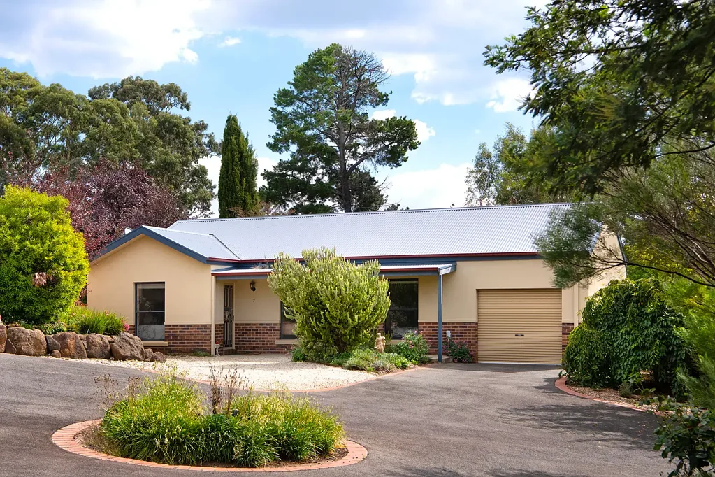 Castlemaine 2房  Living made easy — just minutes from the centre of Castlemaine