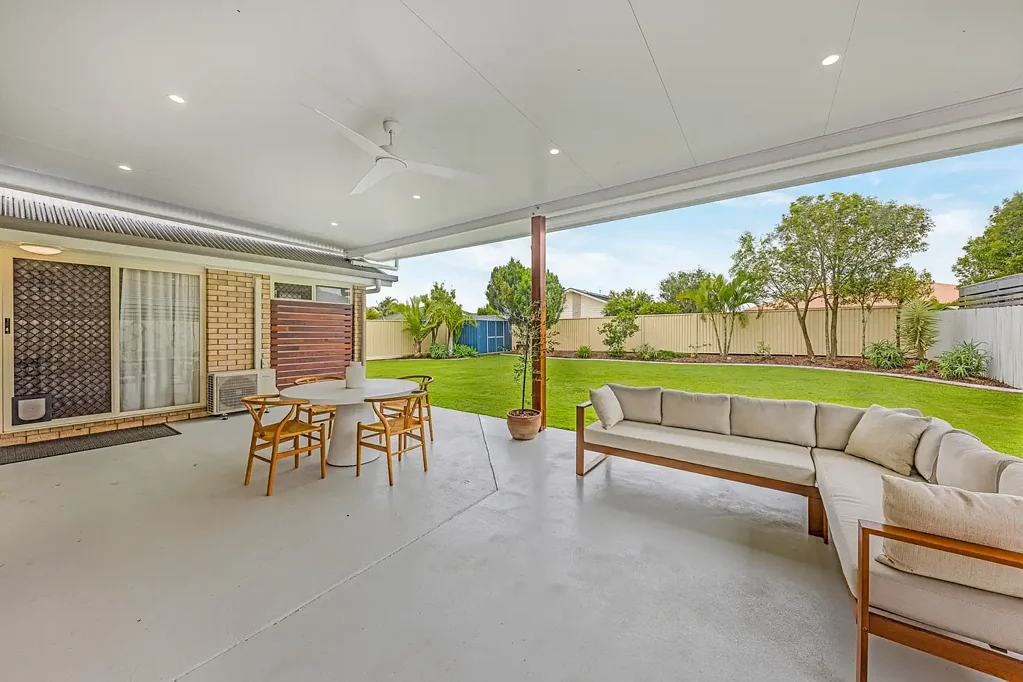 Caloundra West 3ਬੈੱਡਰੂਮ Solid Family Home in a Growing Coastal Pocket