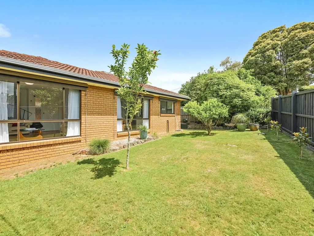 Warragul 2침실 Private, Spacious & Perfectly Positioned – A Rare Offering