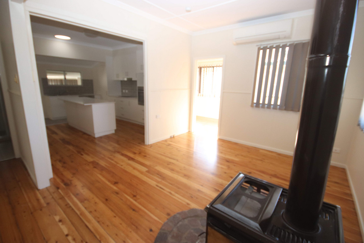 325 JAMES ST, NEWTOWN QLD 4350, 0房, 0浴, House