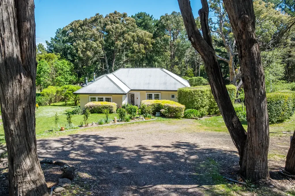 Macedon 4 Bedroom Country Charm on 2.59 Acres – Paddock, Period Features & Room for a Pony