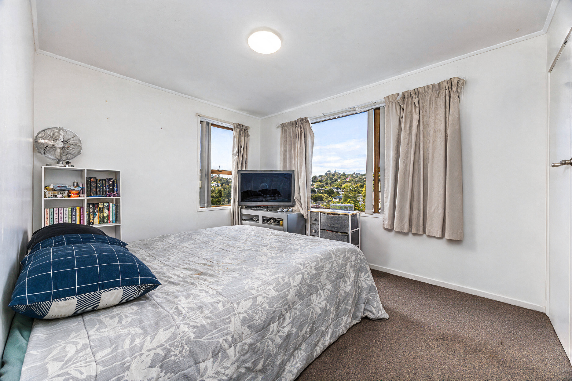 70 Solar Road, Glen Eden, photo 3