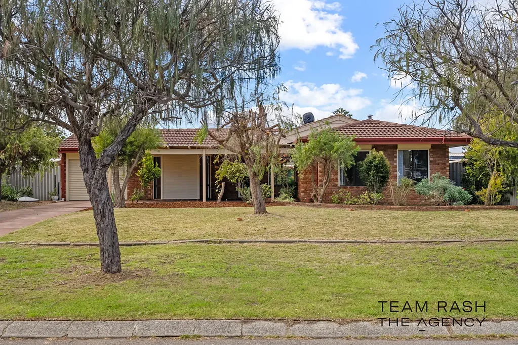 Cooloongup 2બેડરૂમ Spacious Family Living on a Generous 687sqm Block in a Prime Cooloongup Location