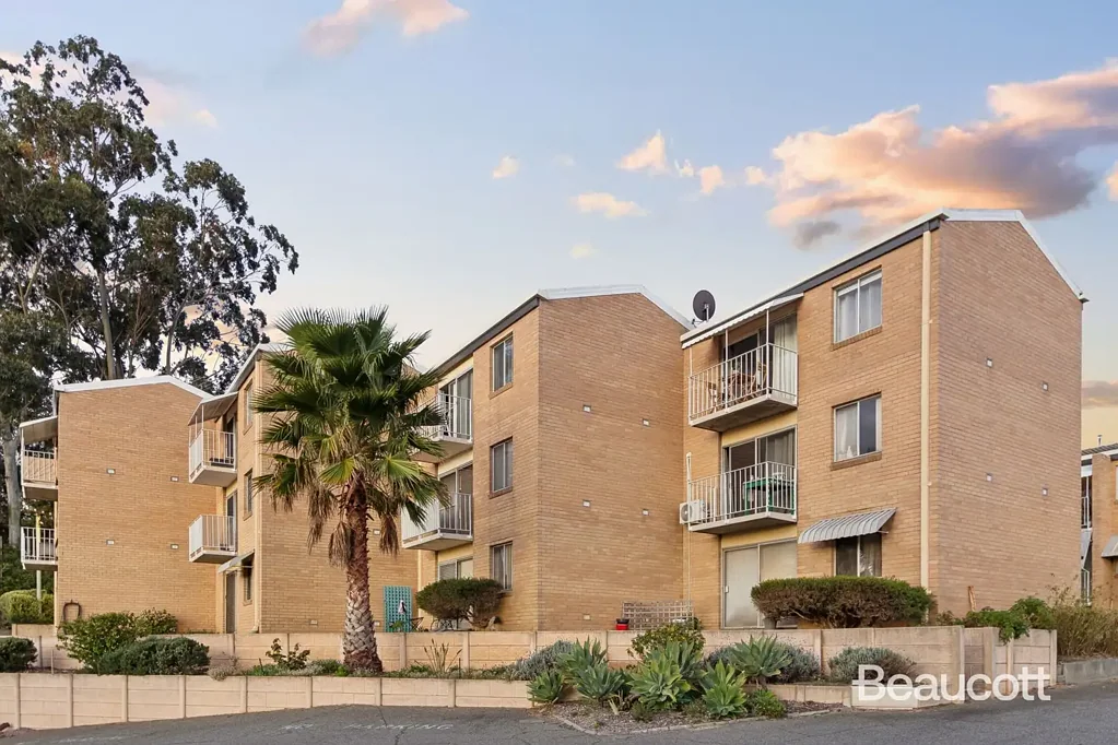 Inglewood 1房  Low-Maintenance Living with Sunset Views