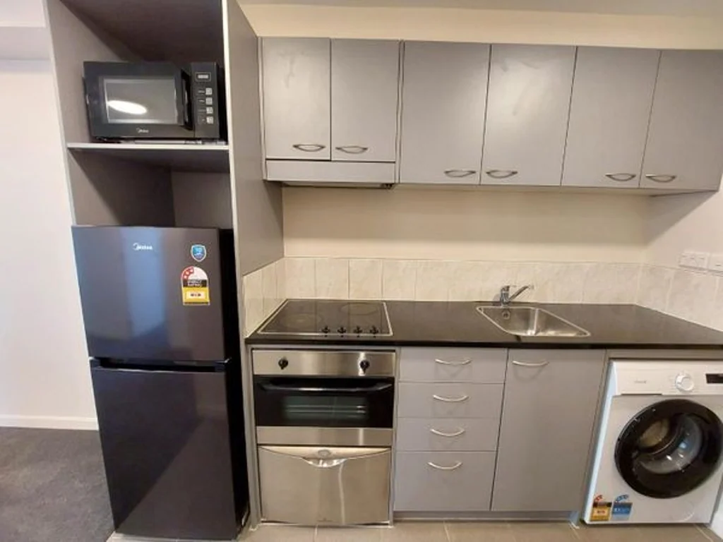 Auckland Central 2 Bedroom Affordable FREEHOLD CBD Living!