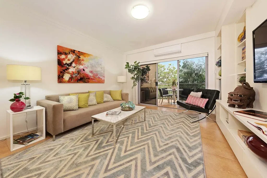 Spacious 2-bedroom apartment with resort-style facilities in Skyline Lane Cove