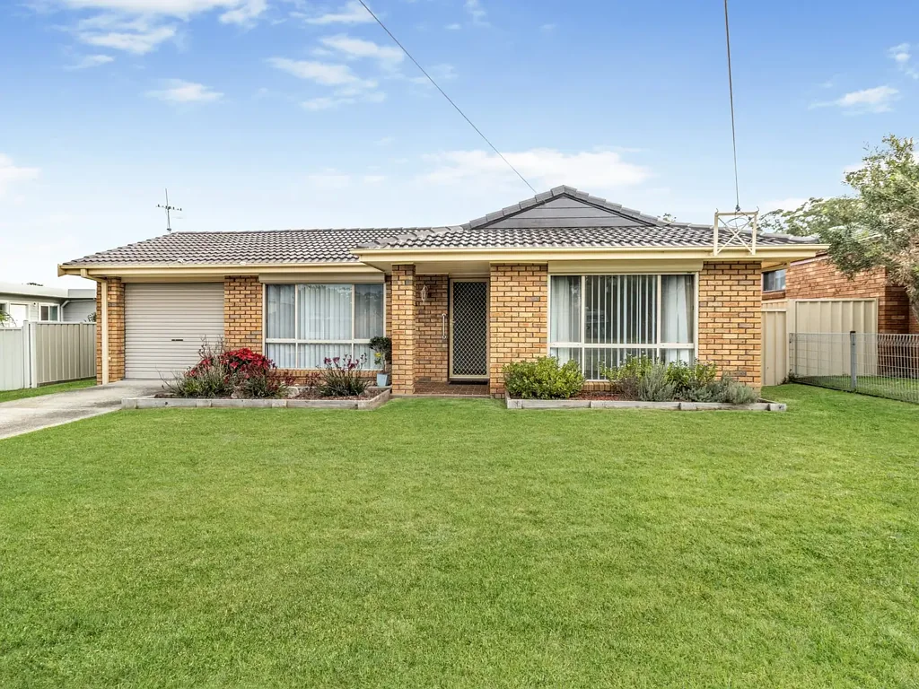 29 Tradewinds Avenue, Sussex Inlet, NSW 2540