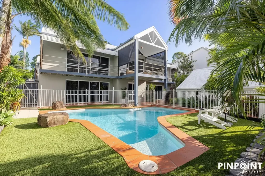 Mount Pleasant 3房  Relaxed Resort-Style Living in a Private Setting