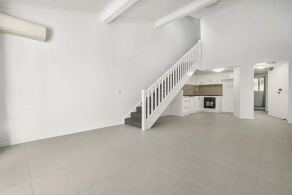 Fully Renovated, Immaculate Apartment in the Heart of Surfers Paradise