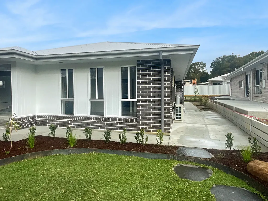 Brand New Fully Self Contained Studio