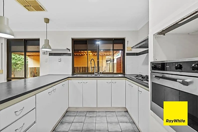 130 Hale Road, Forrestfield, WA 6058, 4 slaapkamers, 2 badkamers, House