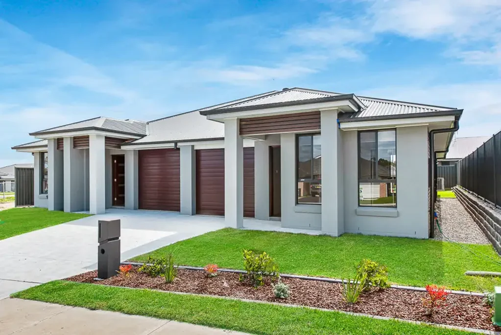 MODERN 3 BEDROOM DUPLEX