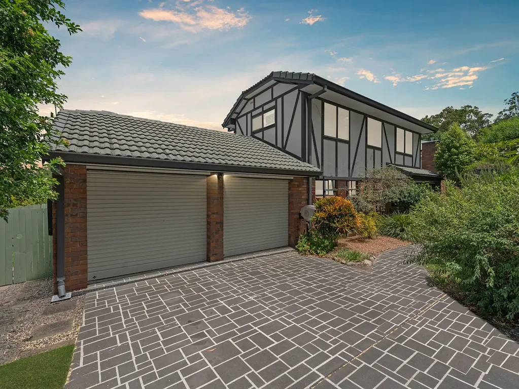 3 Thiesfield Street, Fig Tree Pocket, QLD 4069