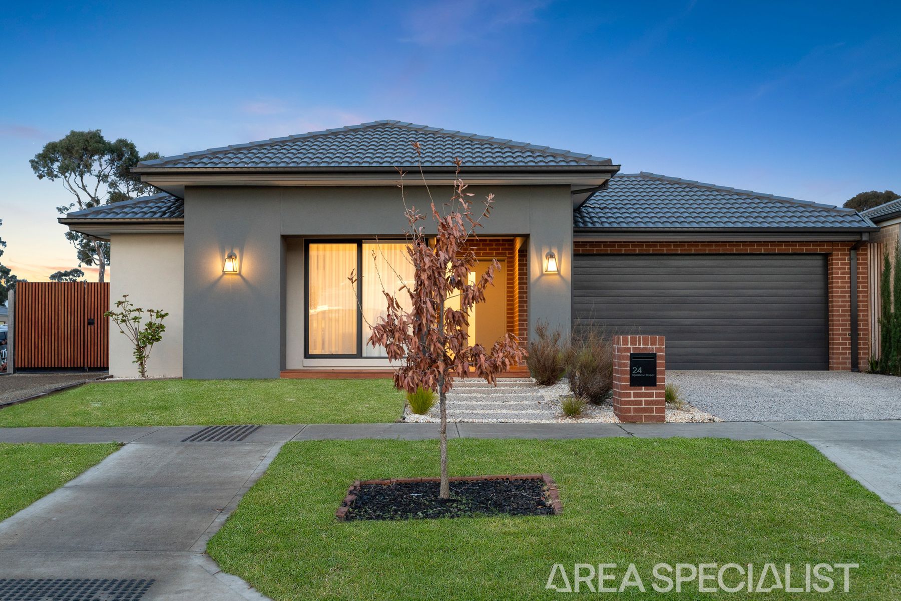 24 SPARROW ST, CRANBOURNE VIC 3977, 0 rūma, 0 rūma horoi, House