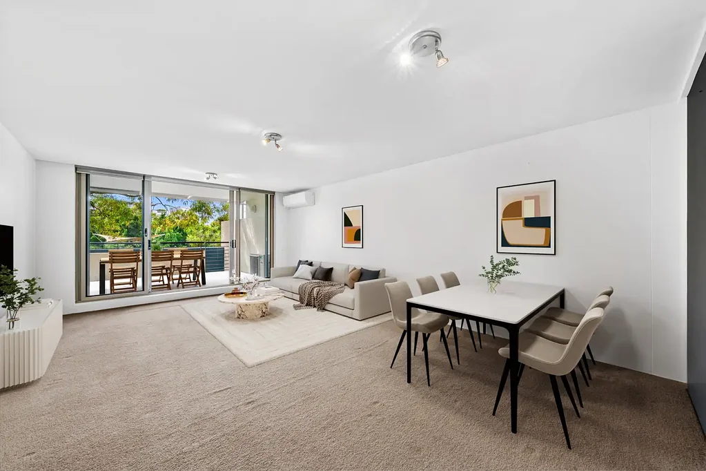 Parkside Living with Private Gate Access
