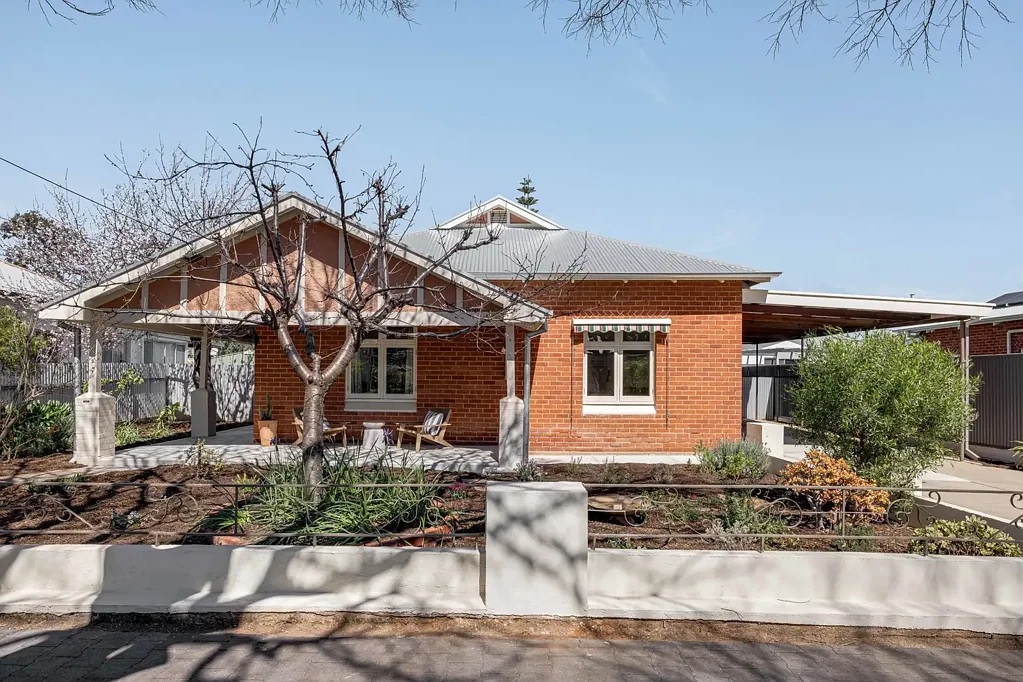 Melrose Park 2બેડરૂમ Character, Space & Endless Potential.
