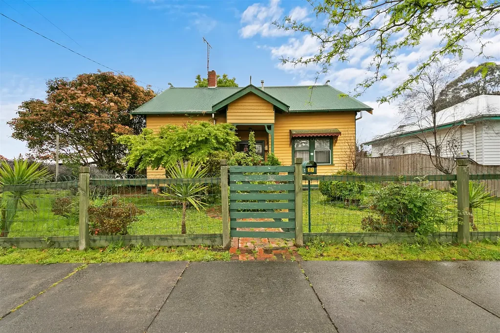 31 Hoyle Street, Morwell, VIC 3840