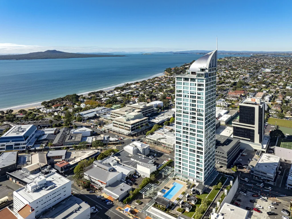 Takapuna High Profile Takapuna Retail and Office Opportunity